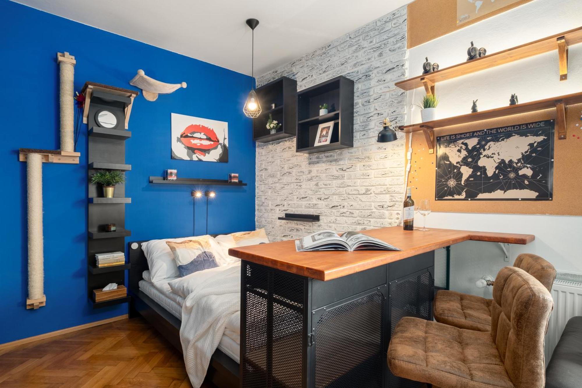 Cozy Studio With Terrace In Smichov By Days Prag
