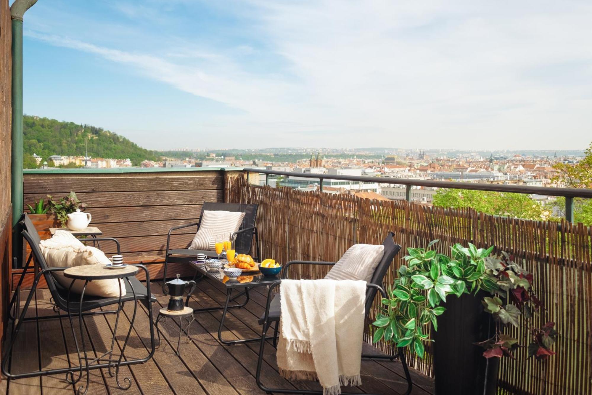 Lägenhet Cozy Studio With Terrace In Smichov By Days *
