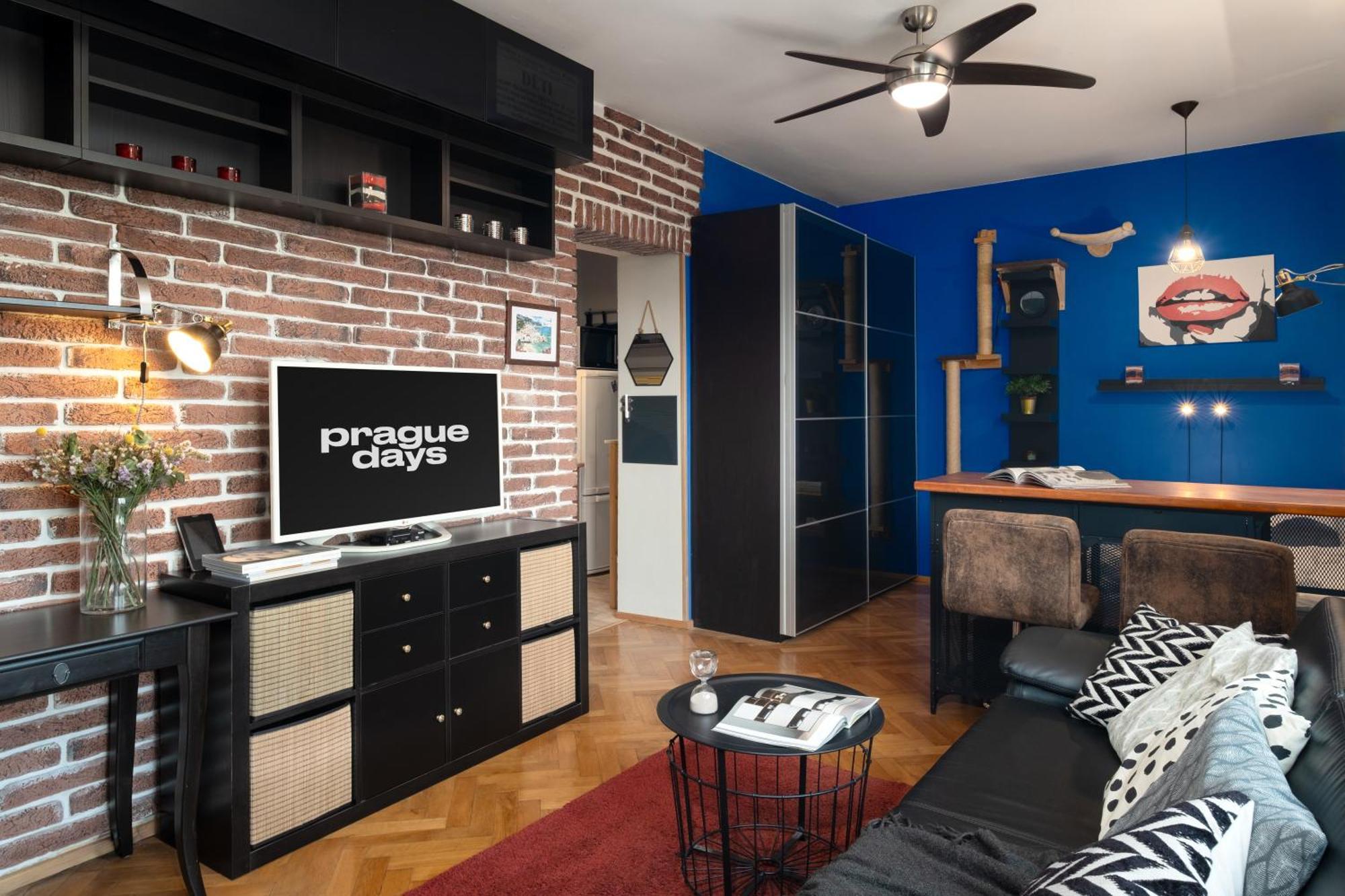Cozy Studio With Terrace In Smichov By Days Lägenhet Prag
